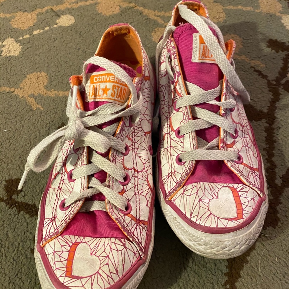 Converse - Picture 2 of 3